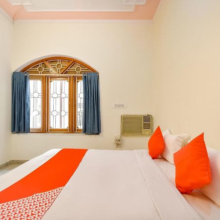 Hotel O Kusum Lodge Pandu Ngoại thất bức ảnh