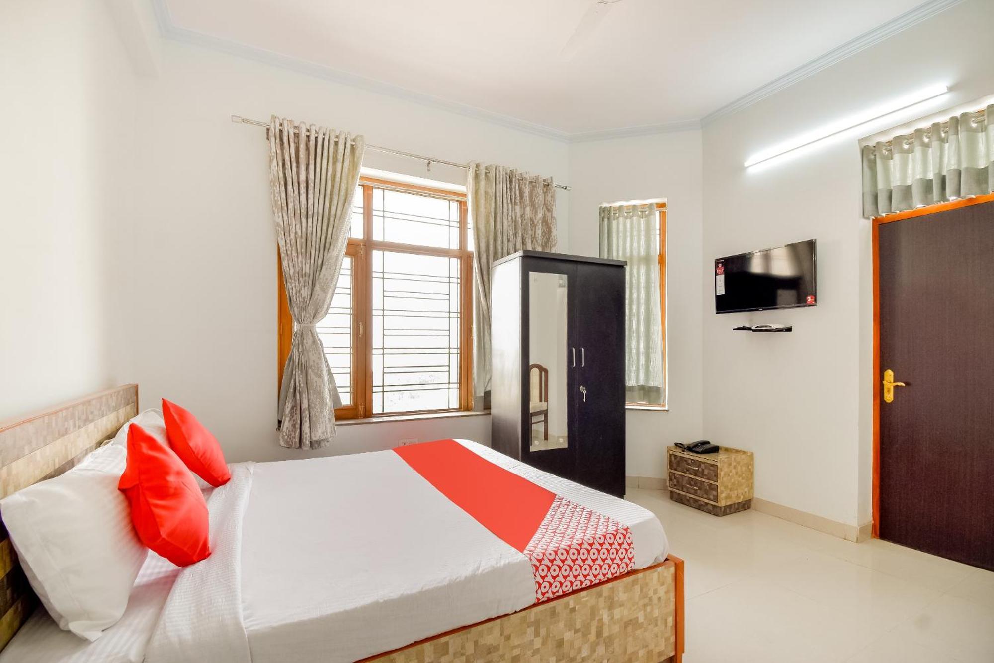 Hotel O Kusum Lodge Pandu Ngoại thất bức ảnh