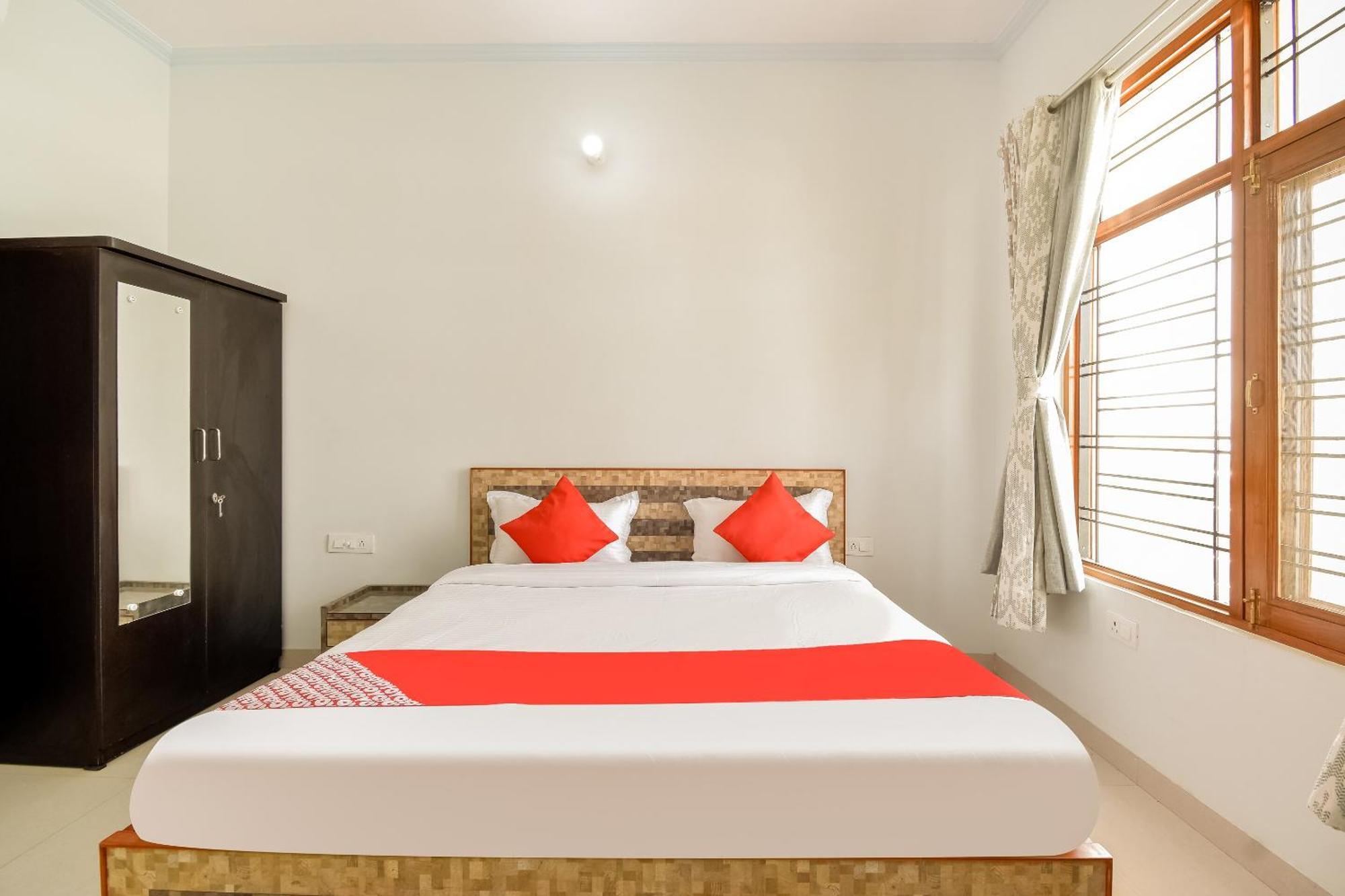 Hotel O Kusum Lodge Pandu Ngoại thất bức ảnh