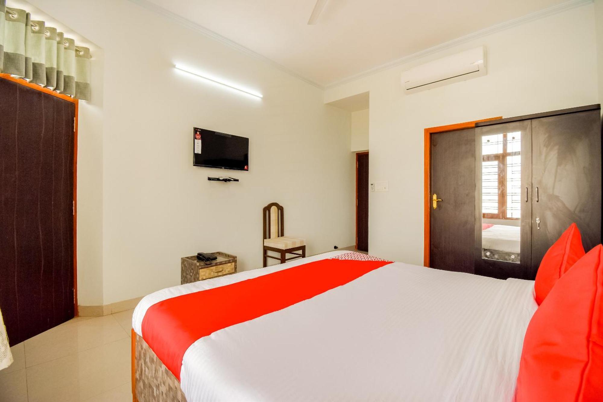Hotel O Kusum Lodge Pandu Ngoại thất bức ảnh