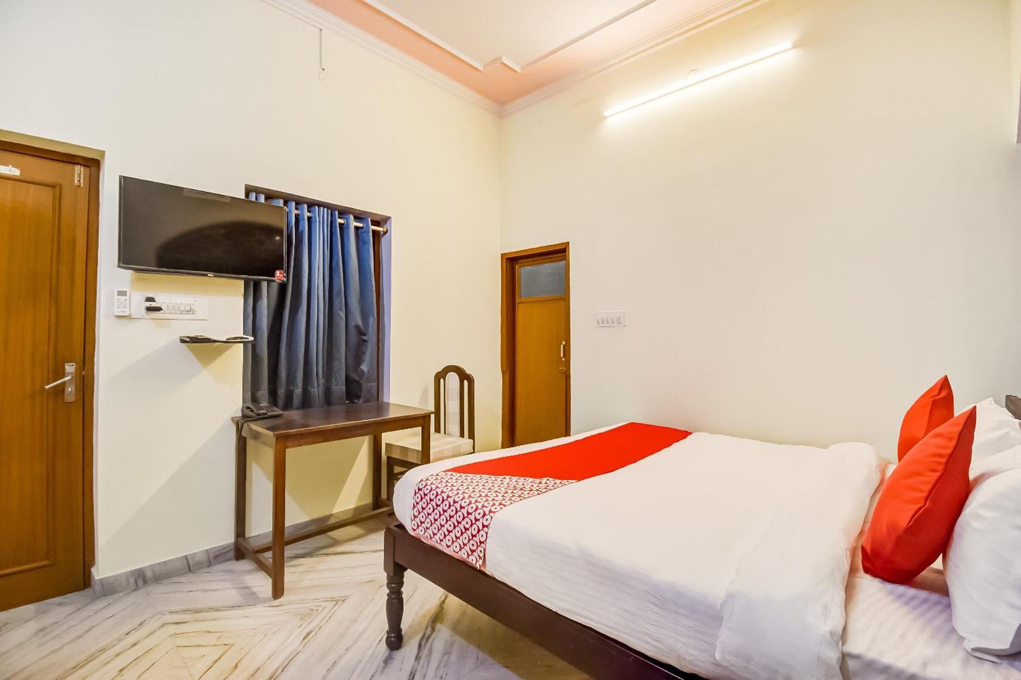 Hotel O Kusum Lodge Pandu Ngoại thất bức ảnh