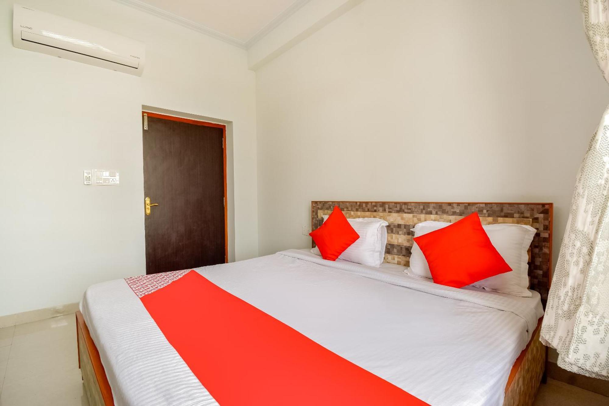 Hotel O Kusum Lodge Pandu Ngoại thất bức ảnh